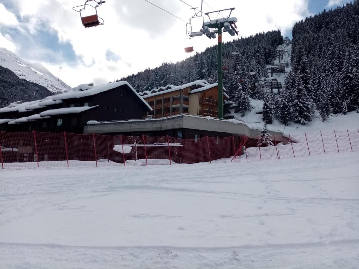 Comodo Alloggio Con Accesso Diretto Alle Piste Санта-Катерина-ди-Вальфурва Экстерьер фото