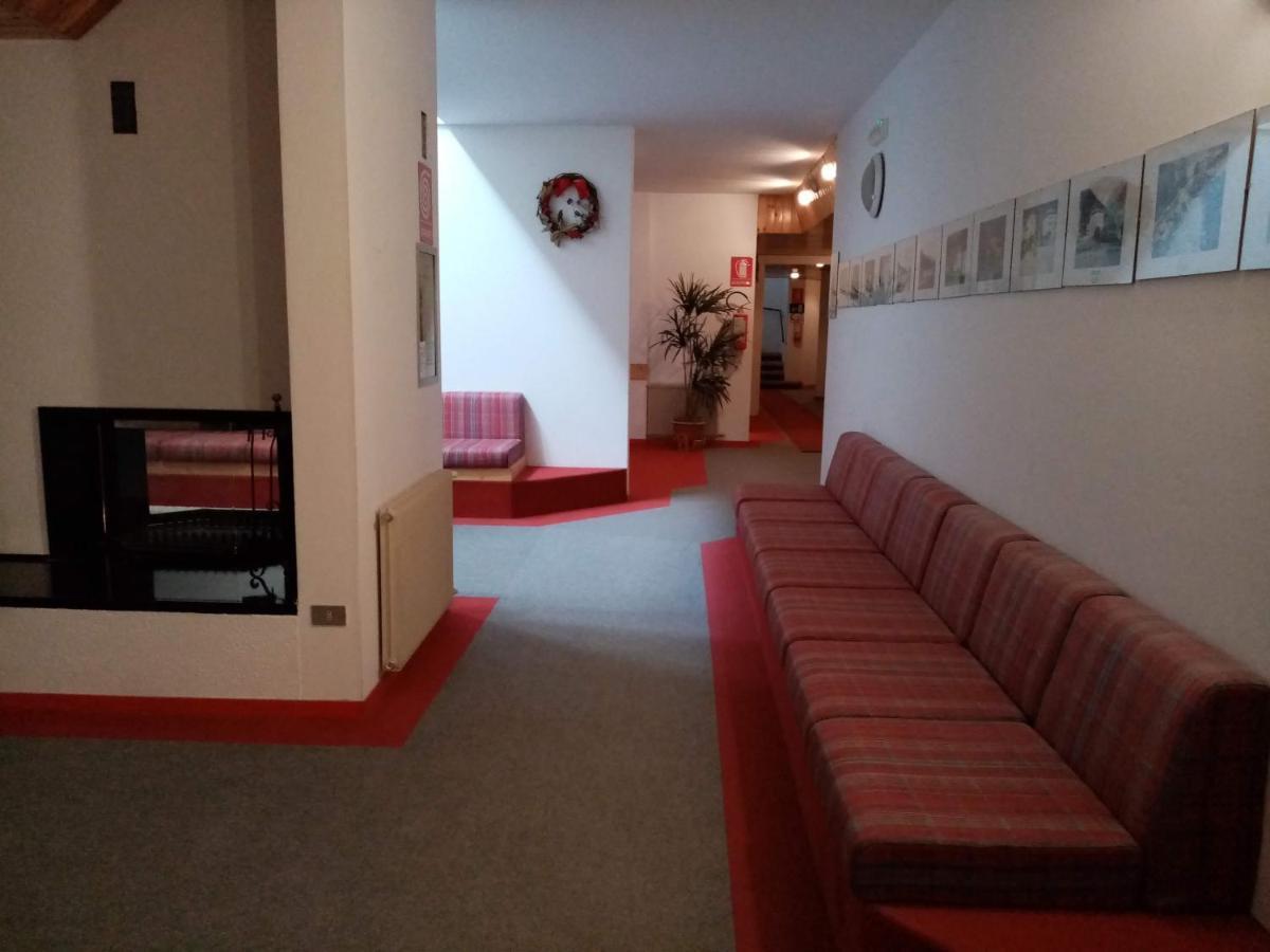 Comodo Alloggio Con Accesso Diretto Alle Piste Санта-Катерина-ди-Вальфурва Экстерьер фото