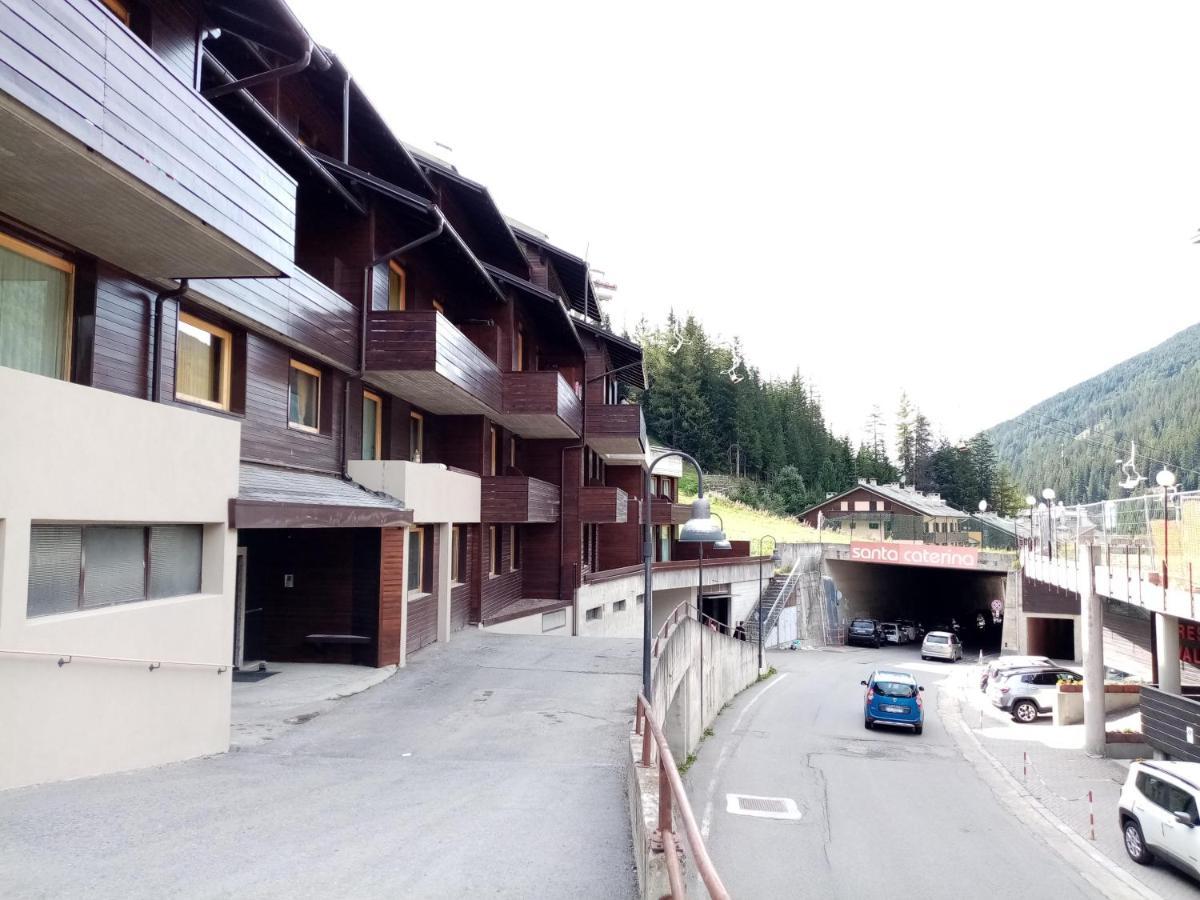 Comodo Alloggio Con Accesso Diretto Alle Piste Санта-Катерина-ди-Вальфурва Экстерьер фото