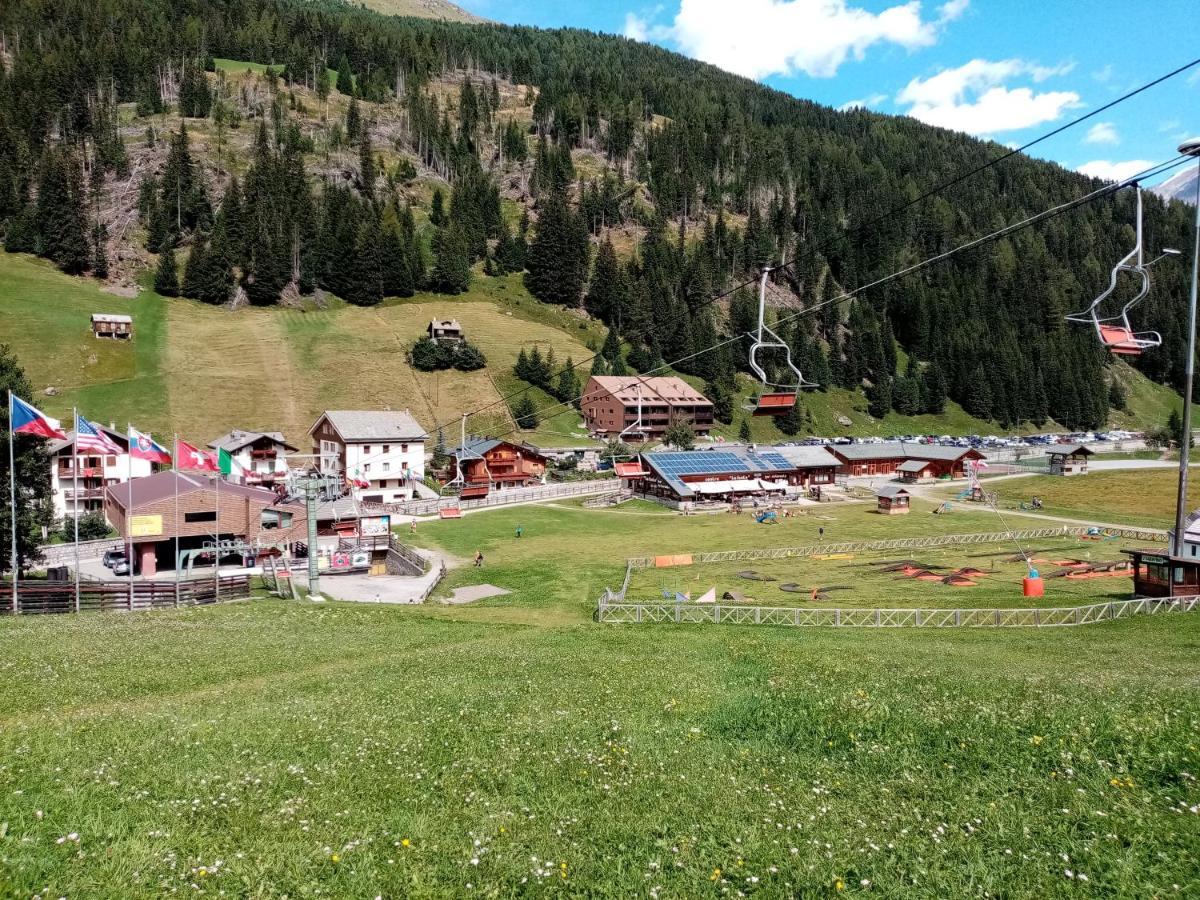 Comodo Alloggio Con Accesso Diretto Alle Piste Санта-Катерина-ди-Вальфурва Экстерьер фото